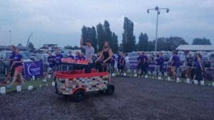 Rijdende DJ bij sponsorloop